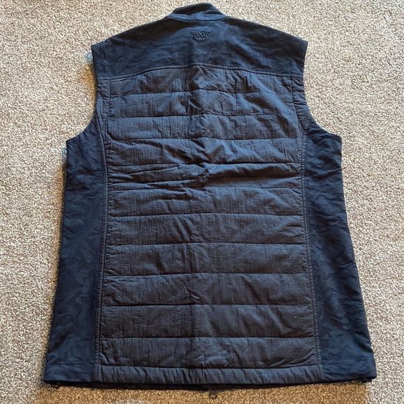NWT PXG MENS DARKNESS HIGH COLLAR GOLF PUFFER VEST SIZE SMALL MADE IN ITALY - Picture 3 of 7